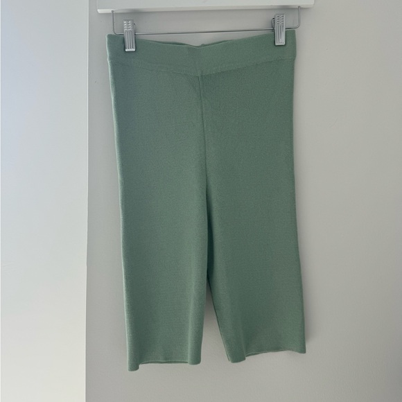 MNG Premium Ribbed Cyclist Bermuda Leggings - Picture 2 of 5